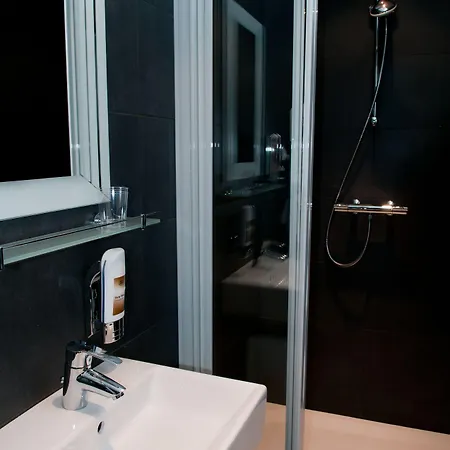 非勒尔豪夫酒店餐厅